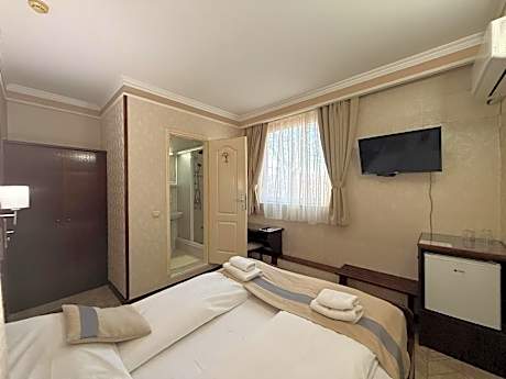 Economy Double or Twin Room