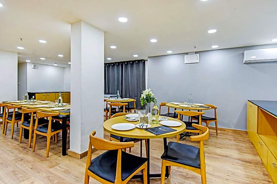 Super Townhouse The Royal Retreat