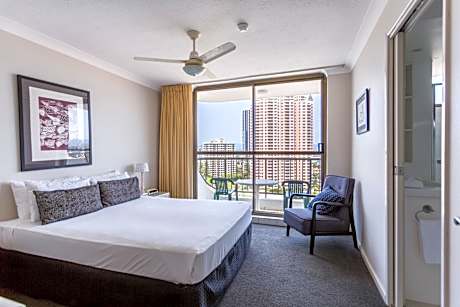 Two-Bedroom Ocean View Apartment