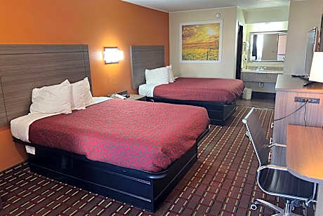 Queen Room with Two Queen Beds - Non-Smoking