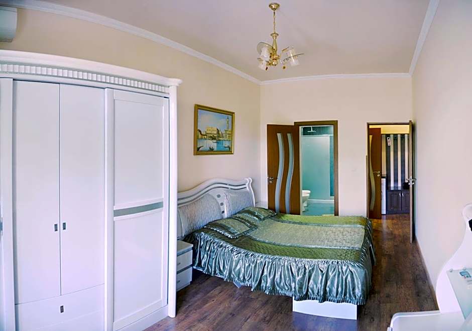 Family Hotel