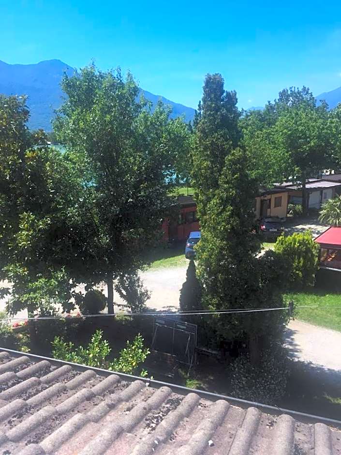 Camping Hotel Au Lac De Como