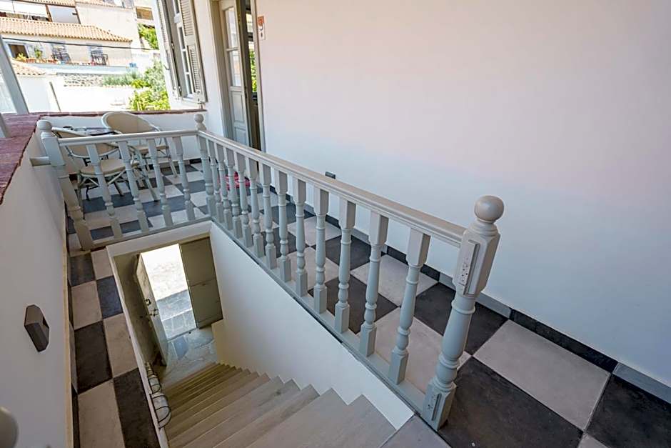 LIVIN Hydra Duplex Suite