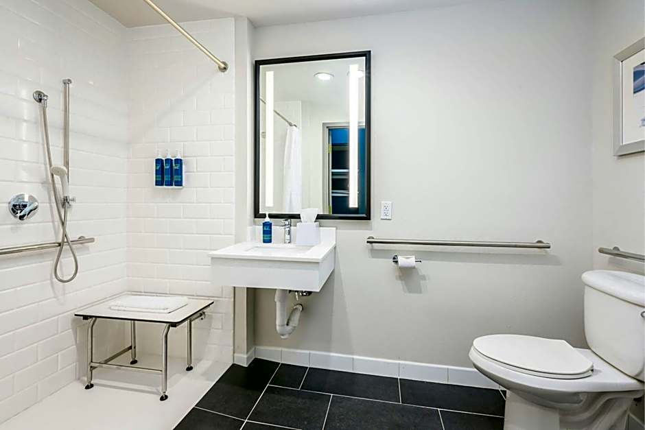 Four Points by Sheraton Bedford Manchester Airport