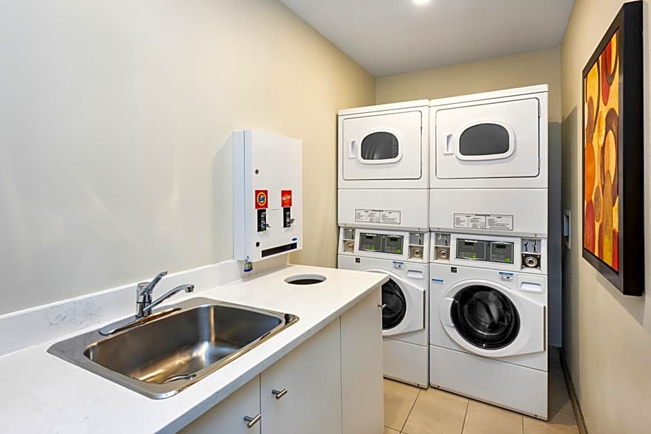 Quality Inn & Suites Downtown Vancouver