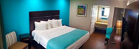 2 Queen Beds, Smoking Room, Mini Fridge, Wi-Fi, Flat Screen Television, Work Desk, Continental Break