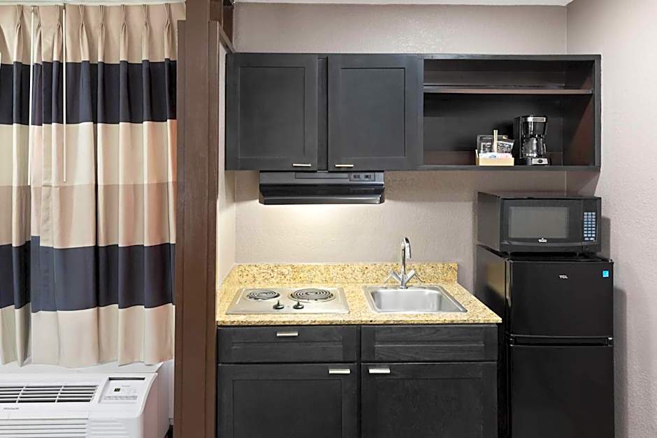 Ramada by Wyndham El Paso