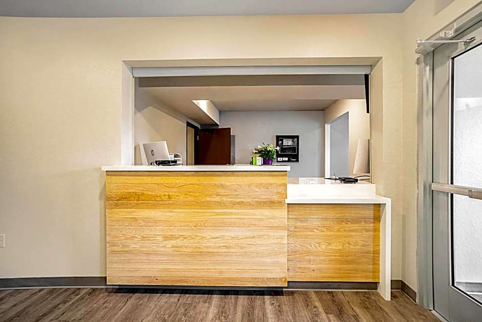 WoodSpring Suites Naples