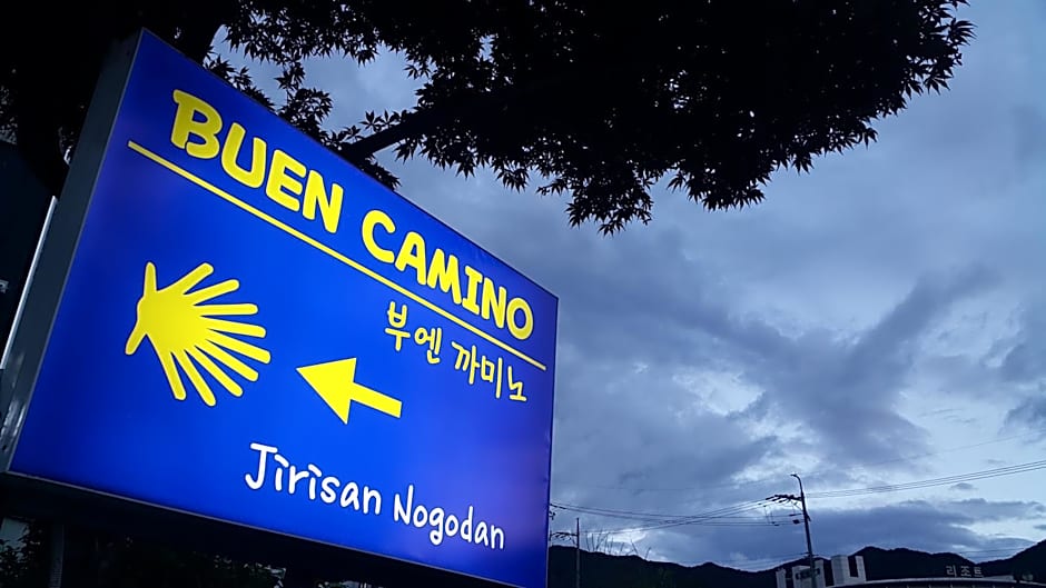 Nogodan Guesthouse and Hotel