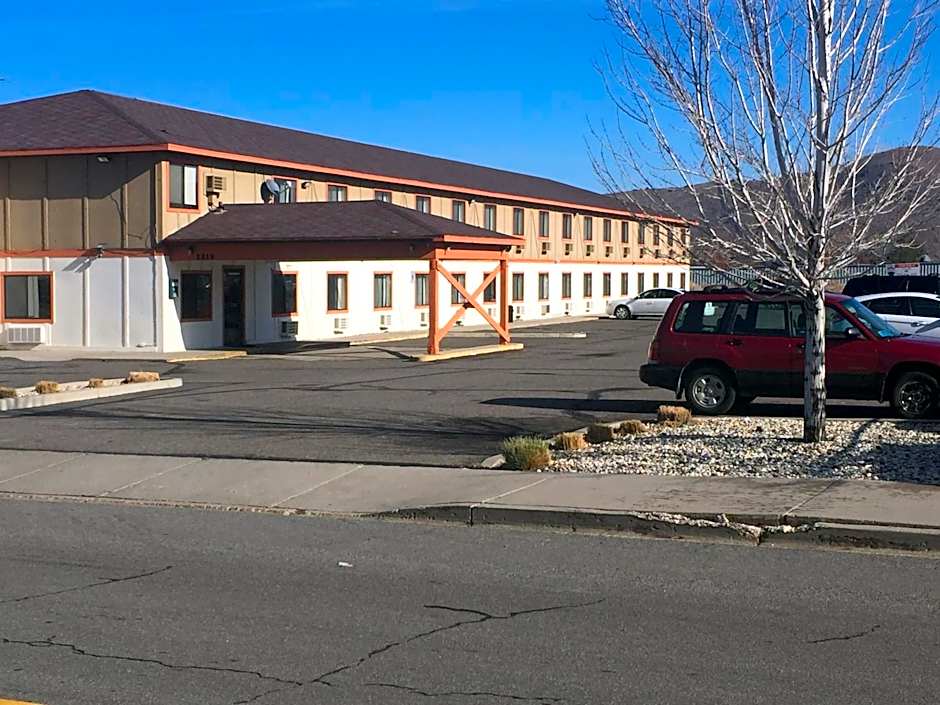 Super 8 by Wyndham Carson City