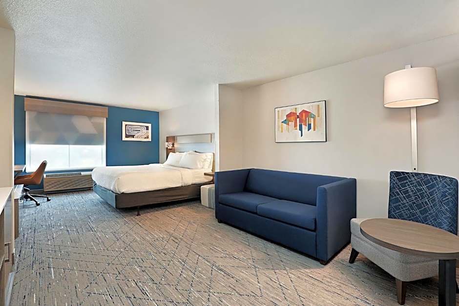 Holiday Inn Express Hotel & Suites Milwaukee-New Berlin By IHG