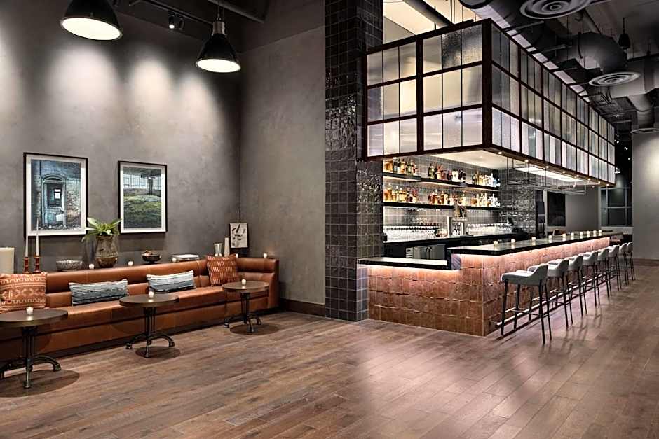 Valley Hotel Homewood Birmingham, Curio Collection by Hilton