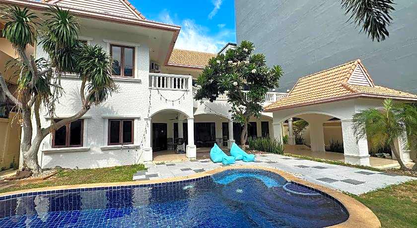 Blooming Hill Boutique Suites