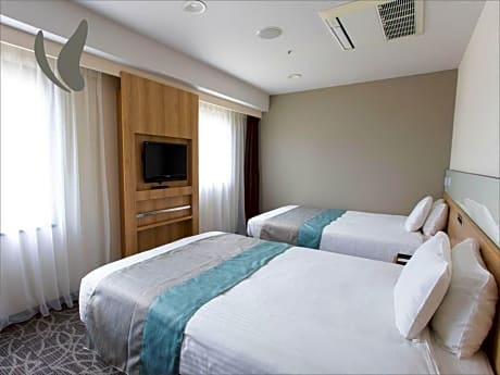 Deluxe Twin Room (4 Adults) - Non-Smoking