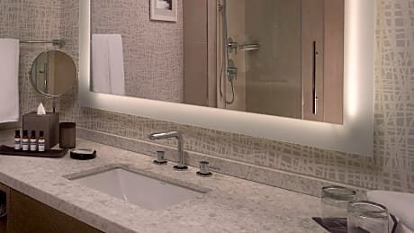 2 Queen Beds High Floor