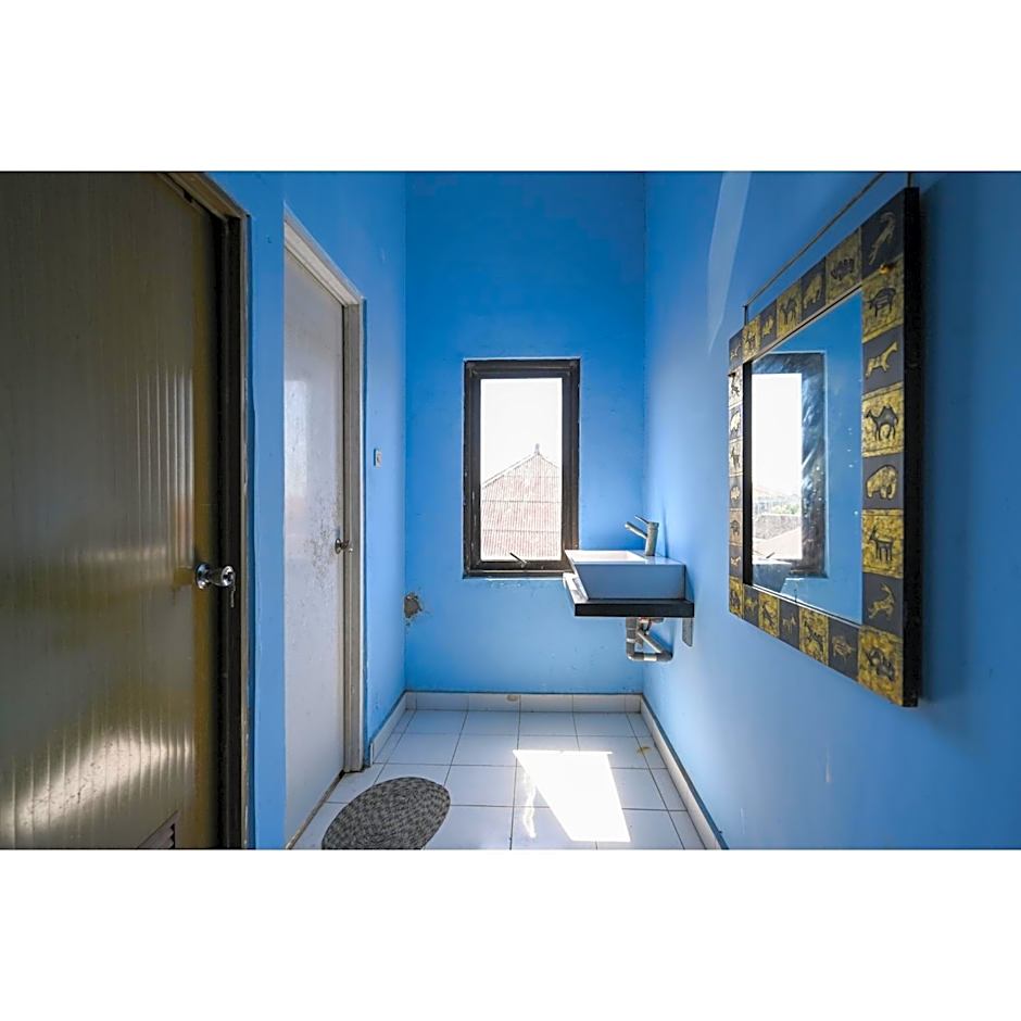 Bunk Bed Bali near Sanur Mitra RedDoorz