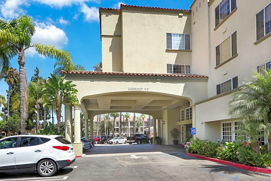 Hampton Inn By Hilton & Suites Santa Ana/Orange County Airport