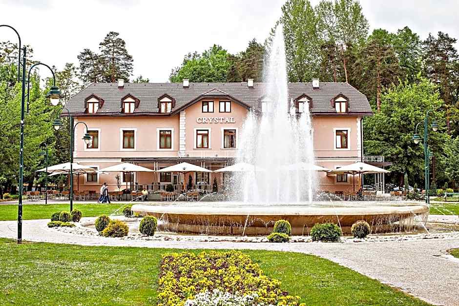 Hotel Crystal