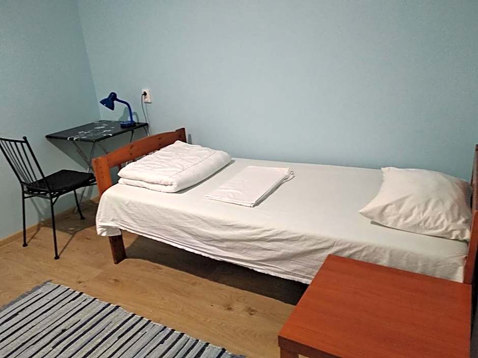 Harbour Travelers service centre - Tourists only