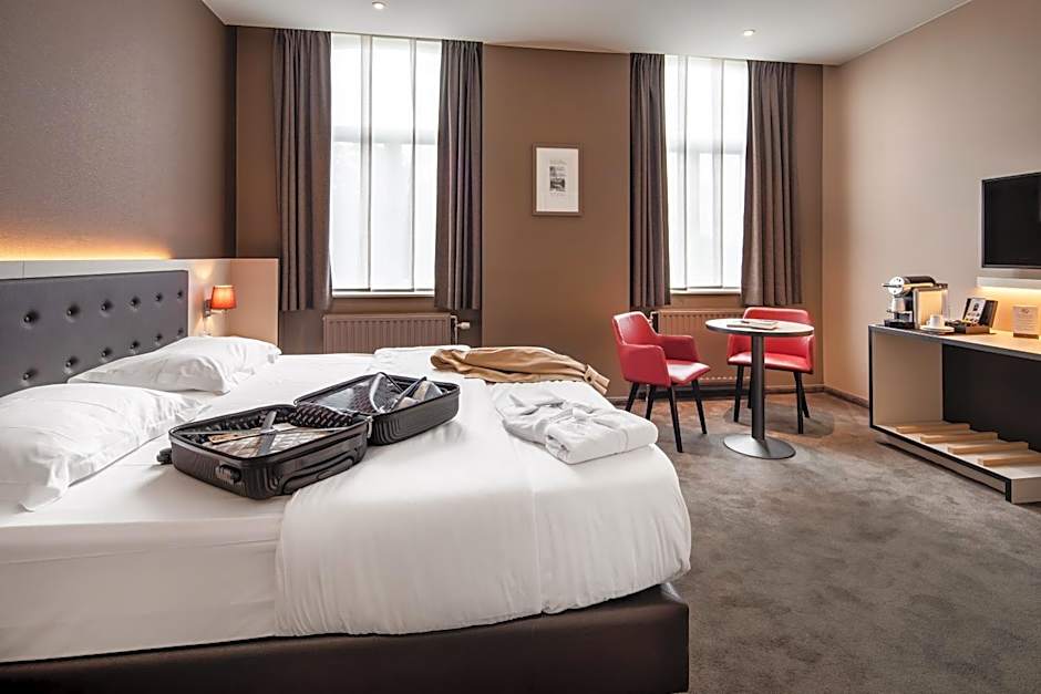 Foto 1 di 7 di Superior 1 Double Bed or 2 Beds, City View