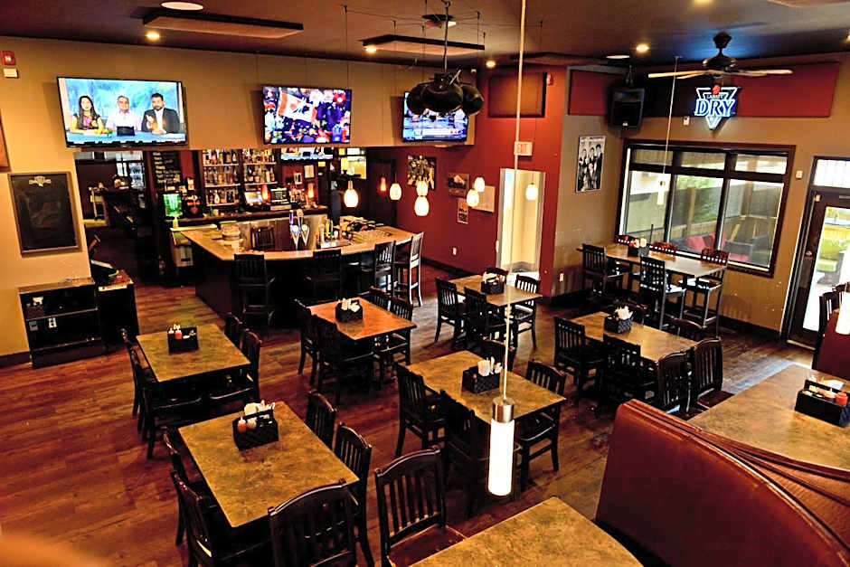 121 Steakhouse & Motel