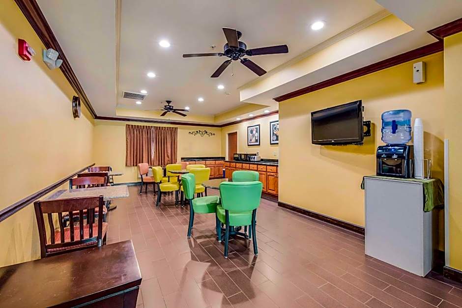 Econo Lodge Inn And Suites Little Rock