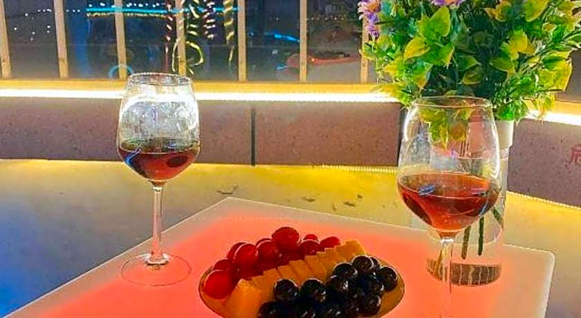 IU Hotel Baoding Yuhua East Road Passenger Center