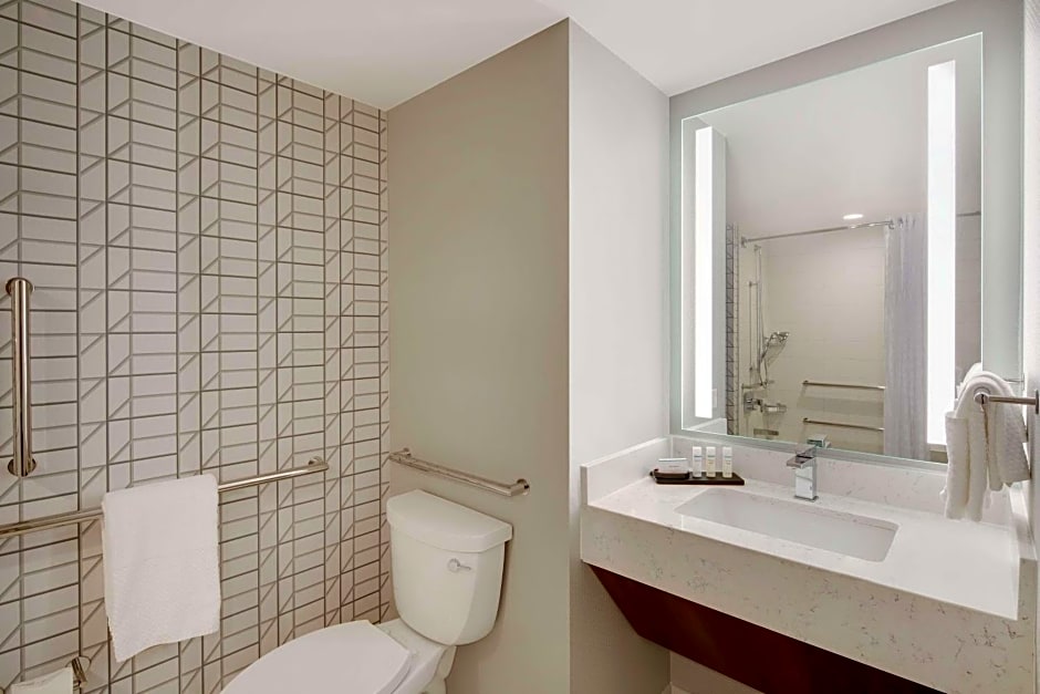 Embassy Suites by Hilton Atlanta Perimeter Center