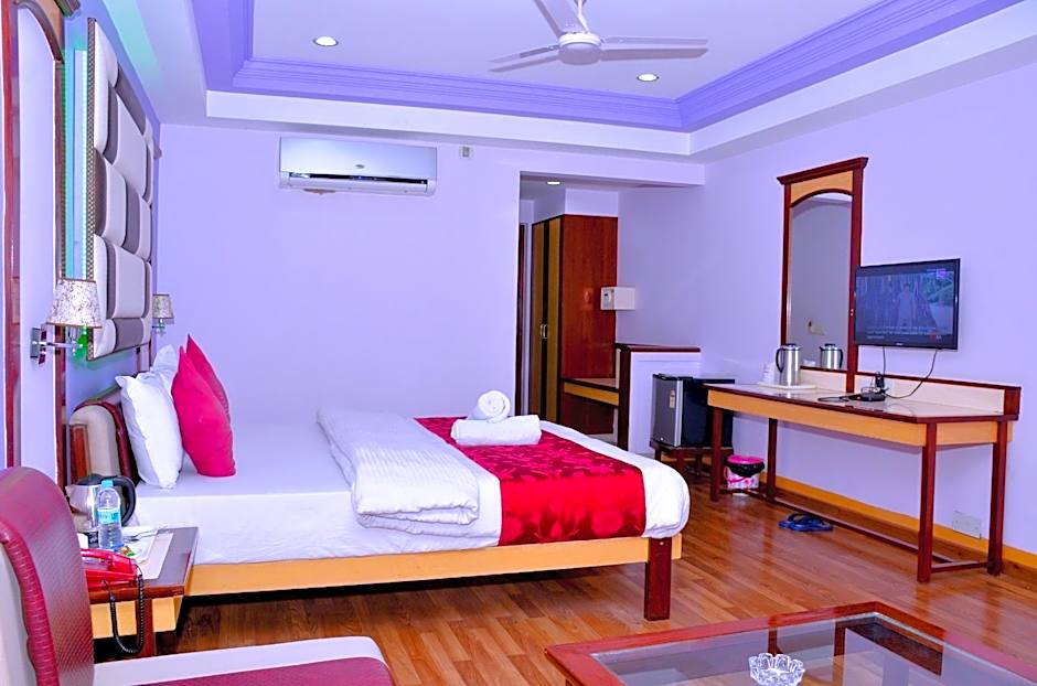 HOTEL HEERALAL