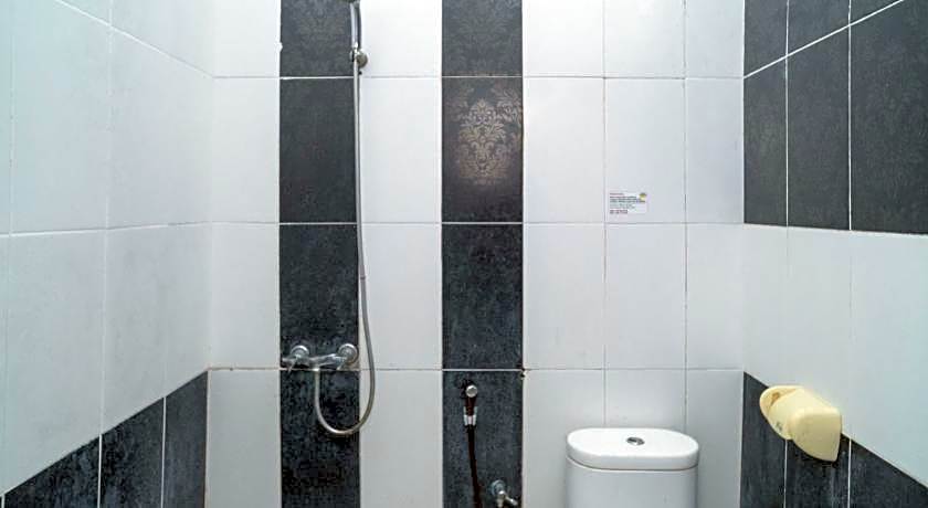 RedDoorz near Uniska Banjarmasin