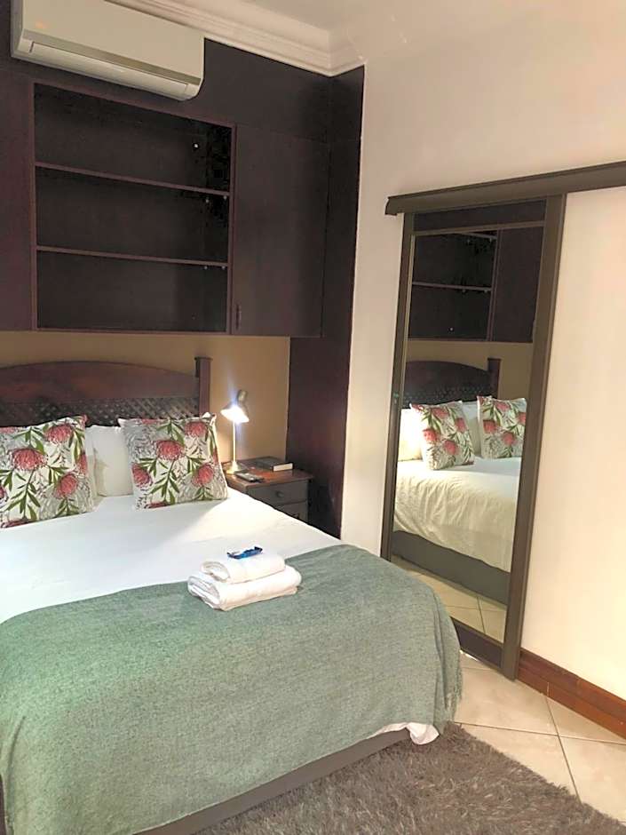 Casa Flora Guesthouse