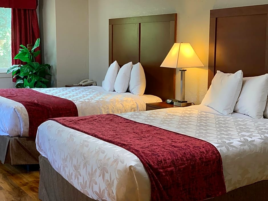 Red Carpet Inn Medford