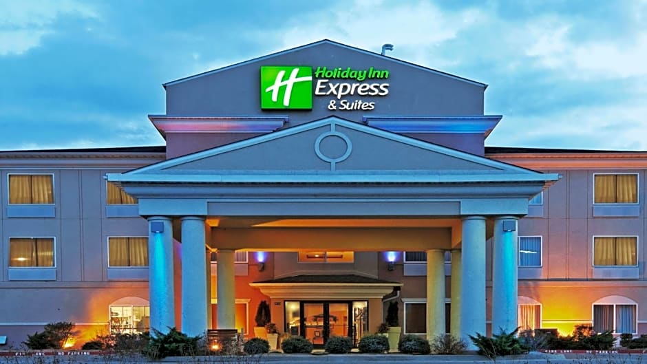 Holiday Inn Express Hotel & Suites Chickasha