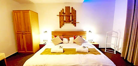 Superior Family Room