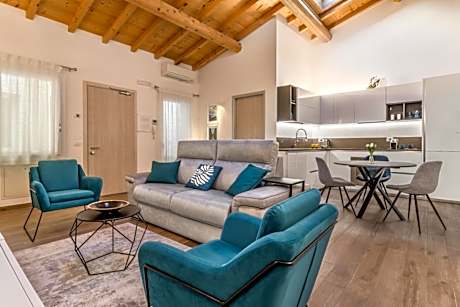 Veronetta Stunning Rooftop with Lift