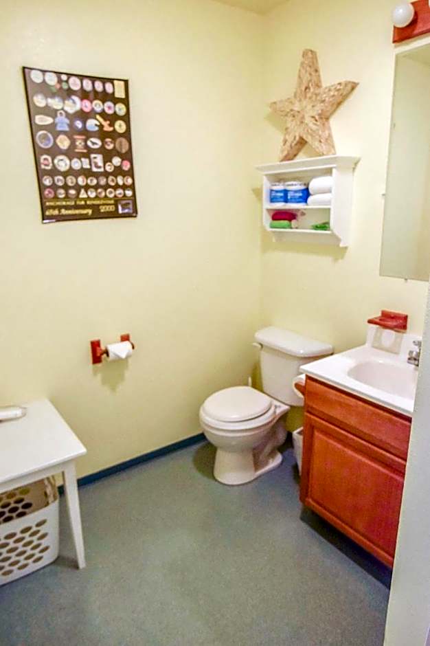 Sea Treasures Inn