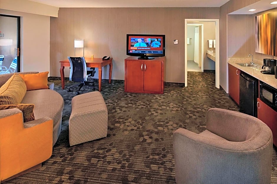 Courtyard by Marriott Providence Warwick