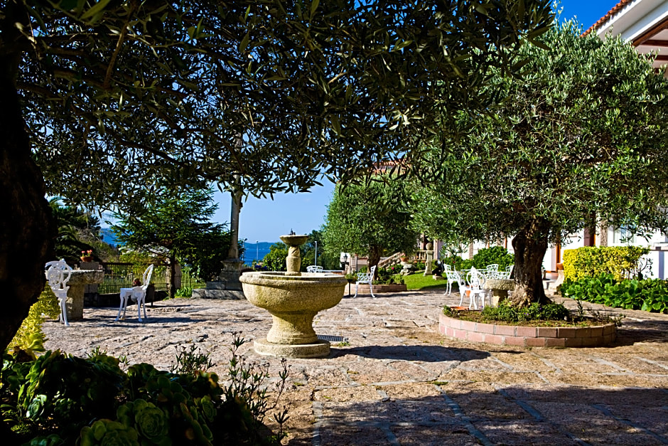 Aparthotel Cabicastro