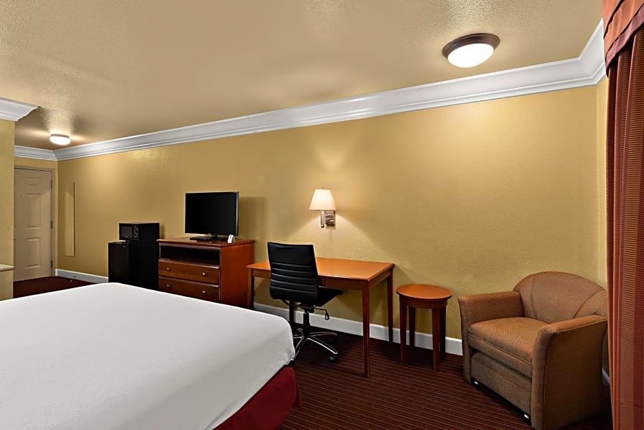 Best Western Willits Inn