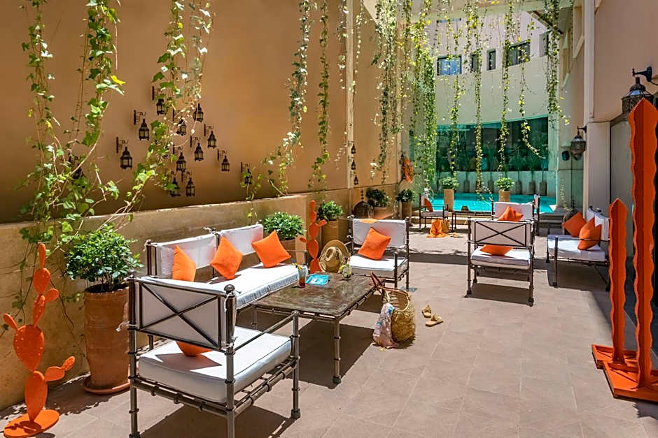 Dellarosa Boutique Hotel