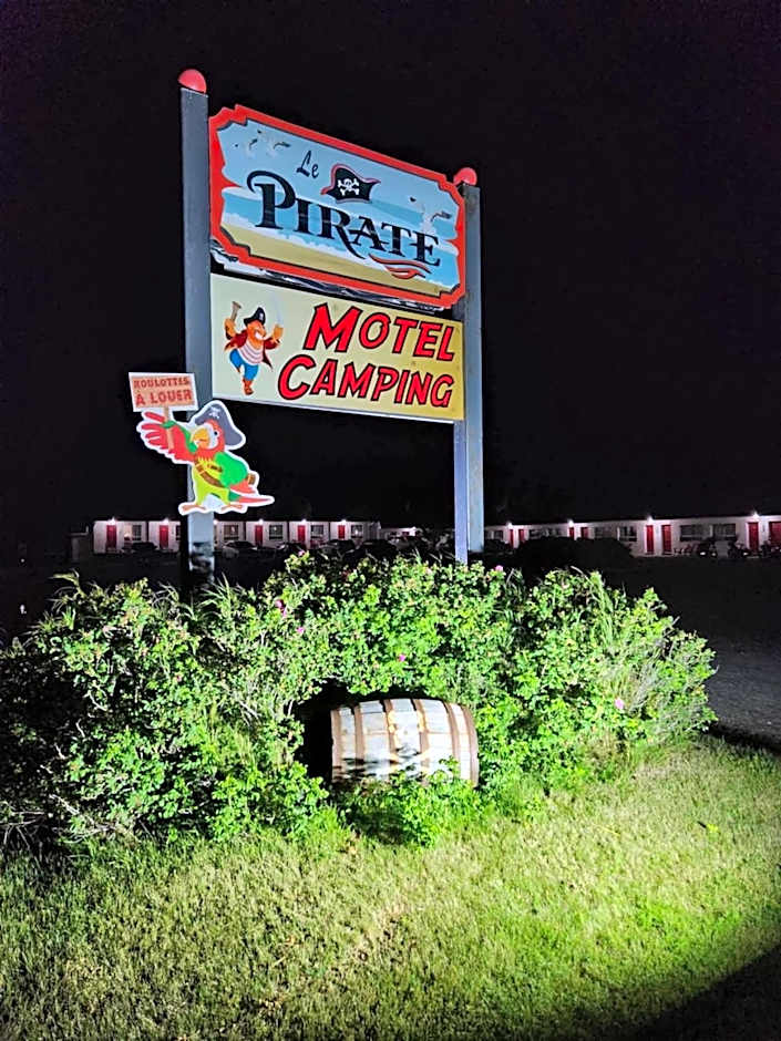 Le Pirate Motel et Camping