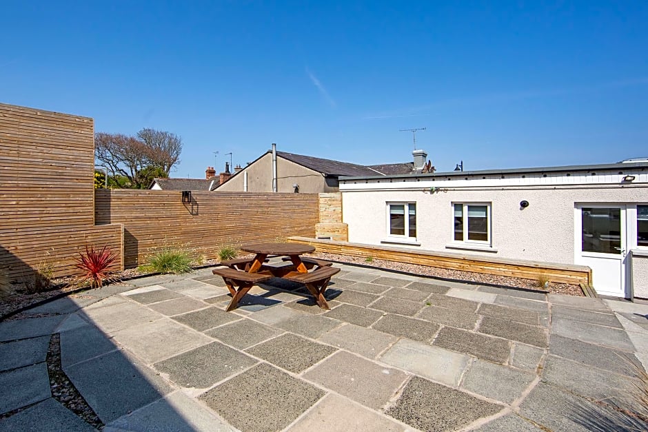 The Anchor Apartments