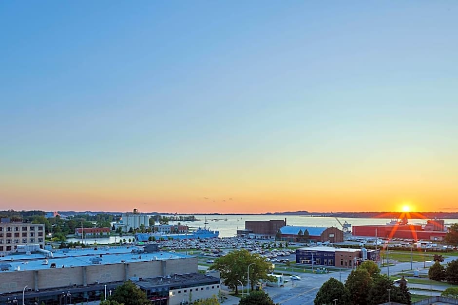 Delta Hotels by Marriott Muskegon Convention Center