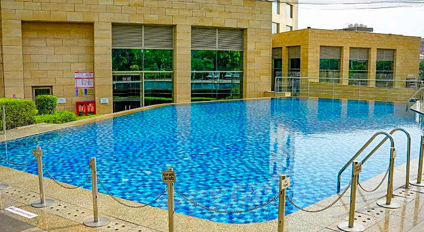 Courtyard by Marriott Gurugram Downtown