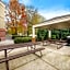 Sonesta Simply Suites Huntsville Research Park