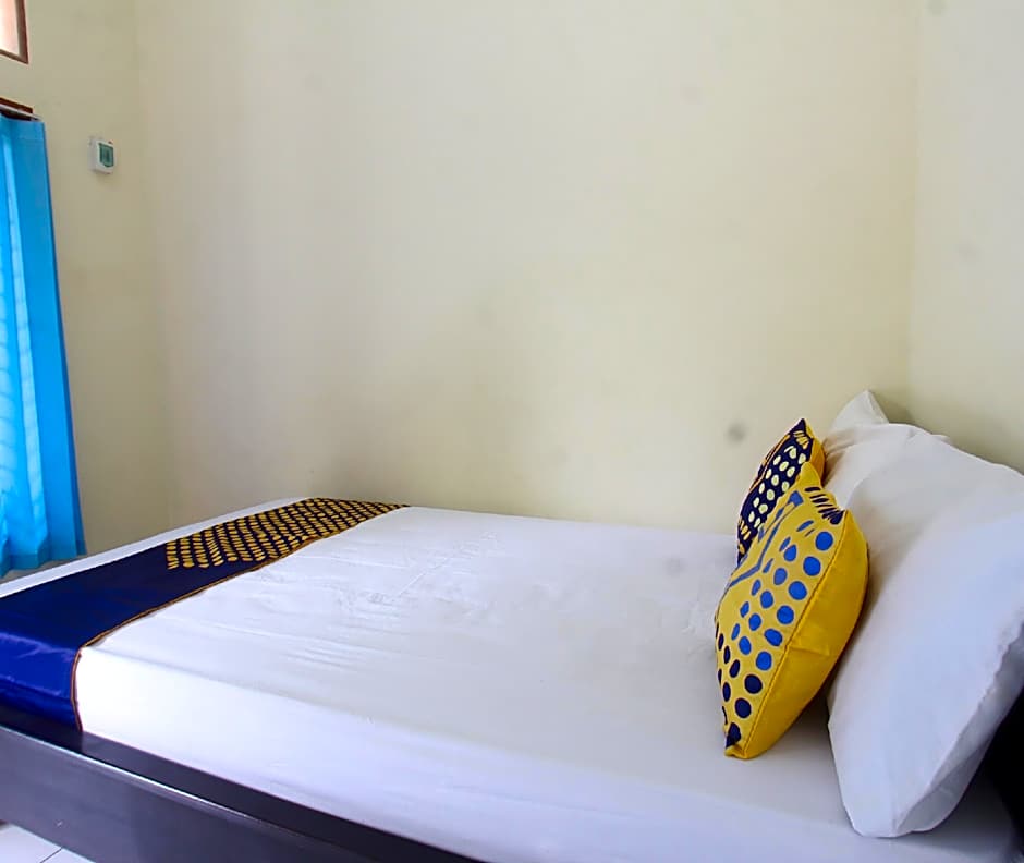 OYO Life 93155 Wisma Sarah