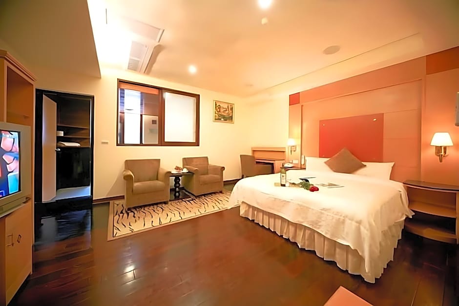 Ming Lu Holiday Hotel
