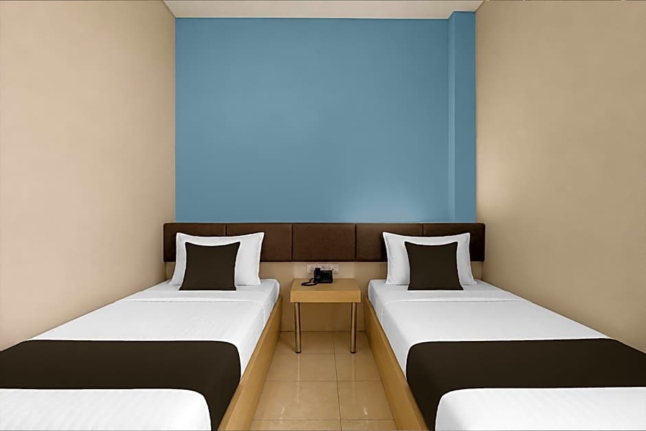 Townhouse Oak Hotel Niaga Surabaya