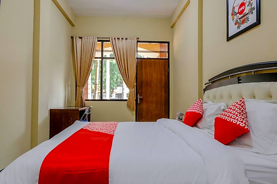 OYO 1342 Uniga Malang Family Residence