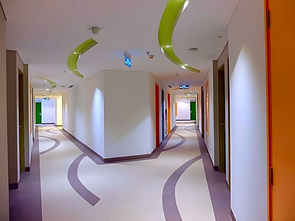 Zest Hotel Airport Jakarta